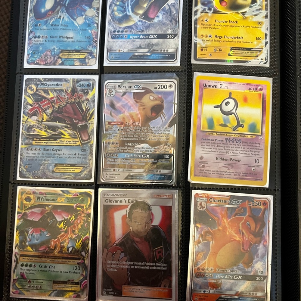 Pokémon Collection - Picture 9 of 11